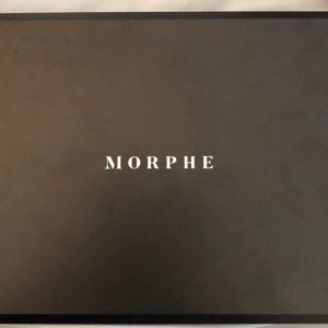 NWOT Morphe 35o2